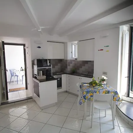 A Un Passo Dal Mare Apartament *