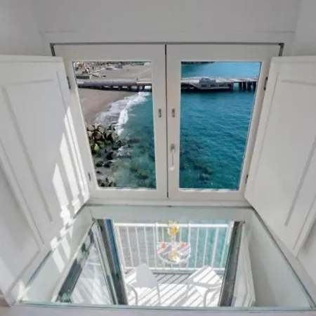A Un Passo Dal Mare Apartament *